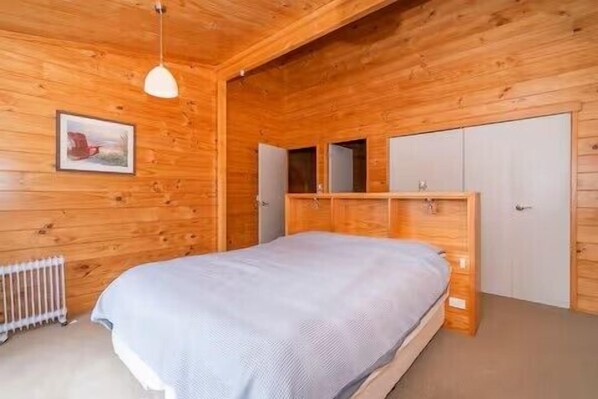 5 bedrooms, free WiFi