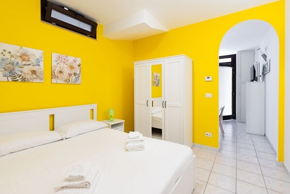 1 室のベッドルーム、アイロン / アイロン台、WiFi、ベッドシーツ