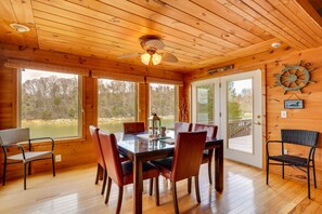 Dining - 'Duck and Bug's Cabin' on Boone Lake w/ Boat Dock! (Piney Flats)