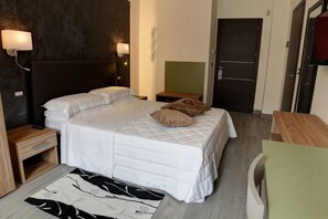 1 camera, Wi-Fi, lenzuola