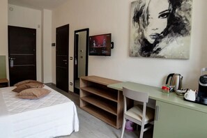 1 camera, Wi-Fi, lenzuola