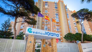A building with a sign reading "edificio voramar". - Voramar by Interhome (Calpe/Calp)