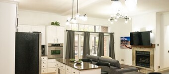 Located within the heart of the entertainment district! ADA ramp/parking on site