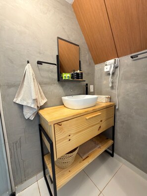 Exclusive Cabin | Bathroom