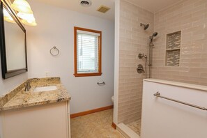 Shower, towels