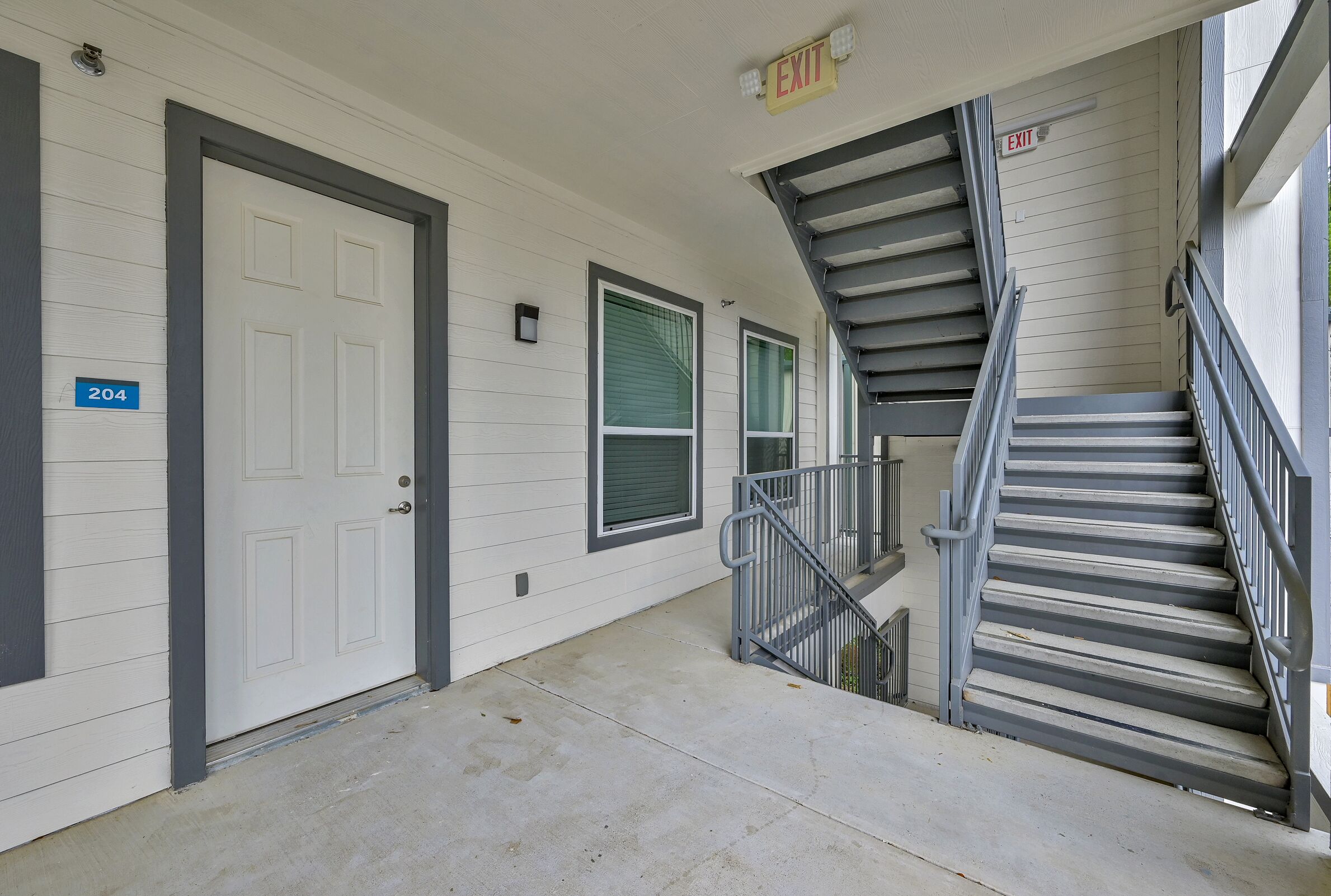 The Woodlands 2-bedroom 2-bath apartment with FREE WiFi