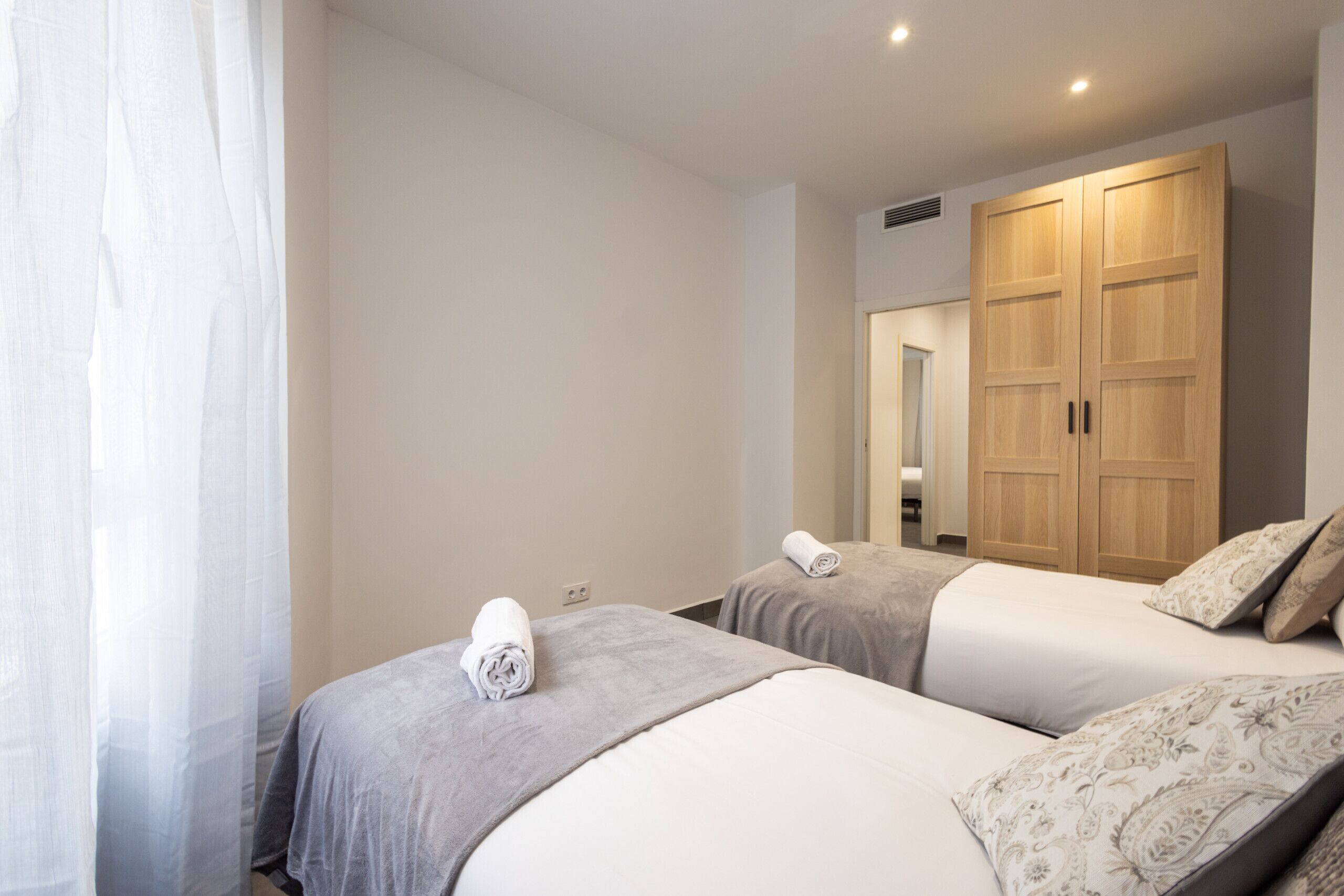 3 bedrooms, iron/ironing board, free WiFi, bed sheets