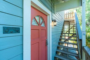 Exterior detail - Siesta Key 6Br Beachfront Suites Retreat, Gulfview (Siesta Key)