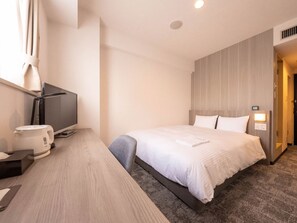 Double Room | Desk, free WiFi, bed sheets - GARDENS STAY (Sapporo)