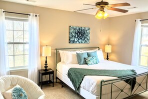 2 bedrooms, iron/ironing board, internet, bed sheets