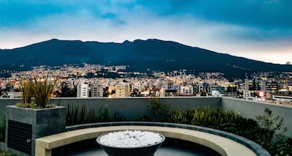 Luxury Residence Suites 2 BedRoom Condo Modern Pool GyM Sauna Rooftop