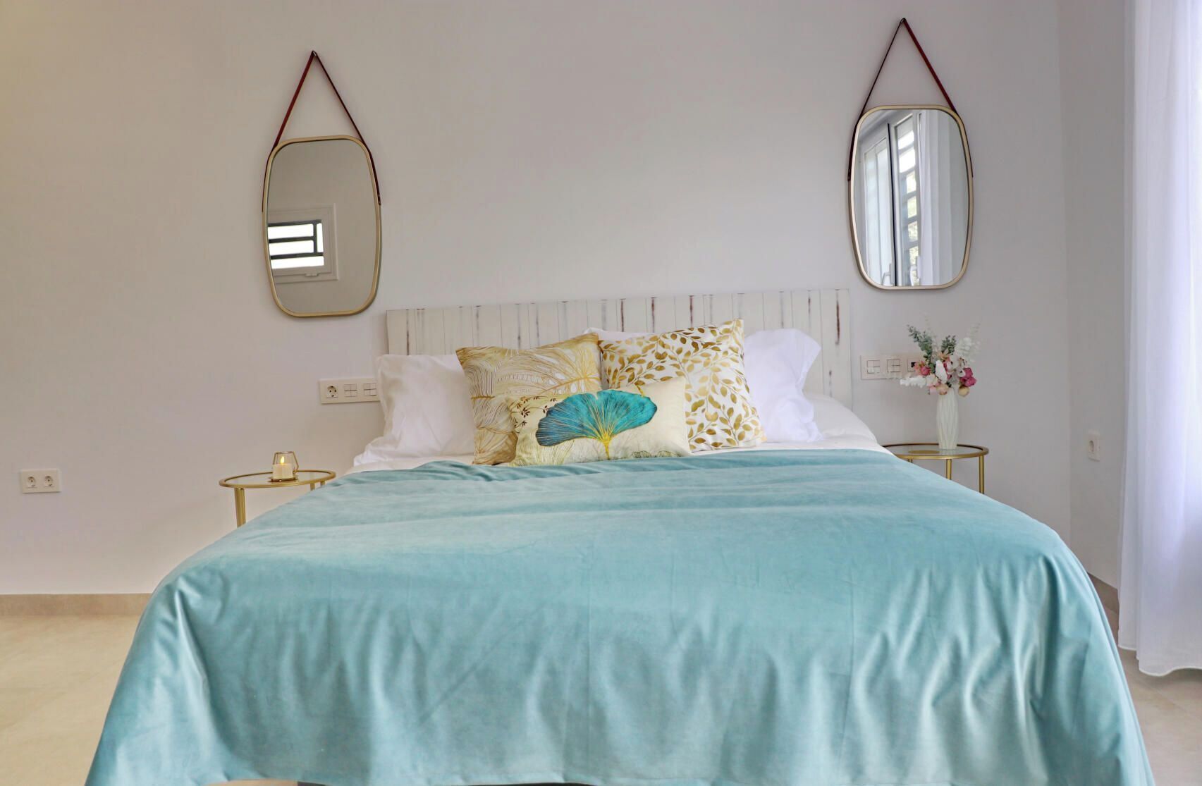 1 habitación, tabla de planchar con plancha, internet y ropa de cama 