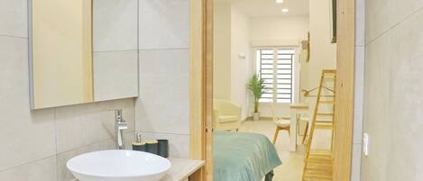 1 bedroom, iron/ironing board, Internet, bed sheets