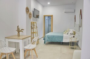 1 室のベッドルーム、アイロン / アイロン台、インターネット、ベッドシーツ