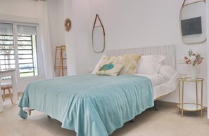 1 habitación, tabla de planchar con plancha, wifi y ropa de cama 