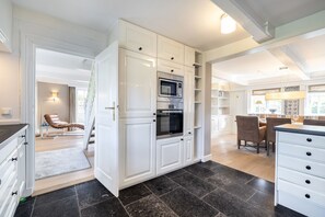 Imagen sin descripción, 5 de 51, botón