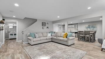 TV, fireplace, stereo