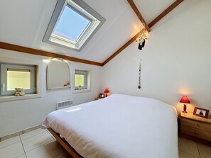 3 bedrooms, Internet - Vissershuis 92 with parking by Interhome (De Haan)