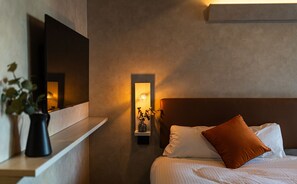 Standard Quadruple Room | Soundproofing, free WiFi, bed sheets