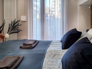 1 chambre, fer et planche à repasser, accès au Wi-Fi (inclus)