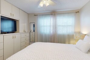 1 bedroom, iron/ironing board, free WiFi