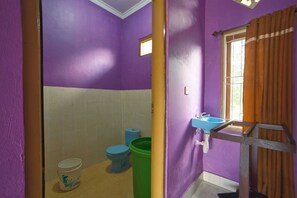Towels, toilet paper