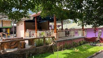 Enceinte de lâhĂ©bergement