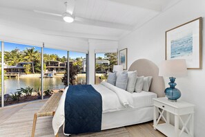 2 habitaciones, decoración personalizada y muebles diferentes 