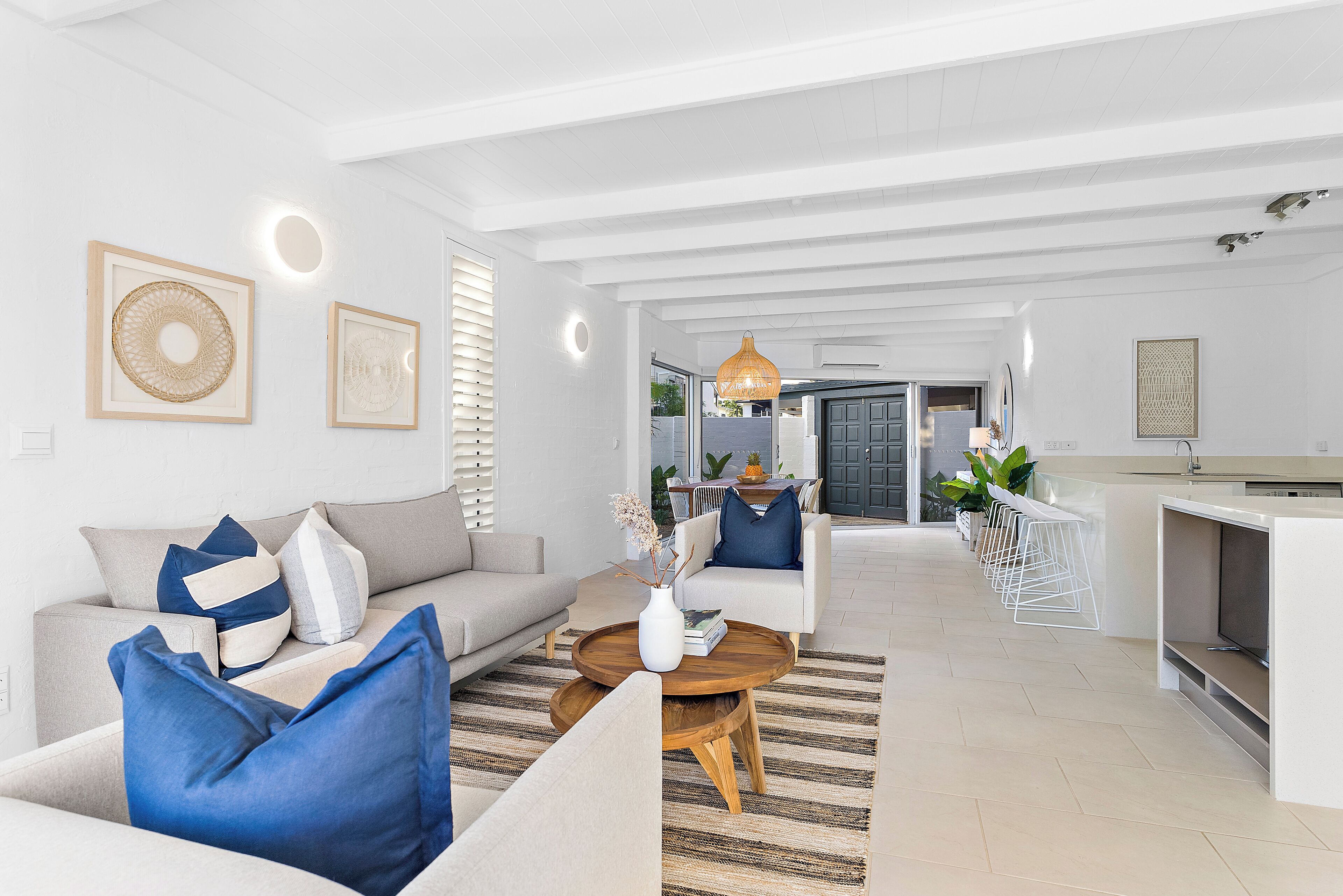 Apartment, 2 Bedrooms, Pets allowed, River View | Living area