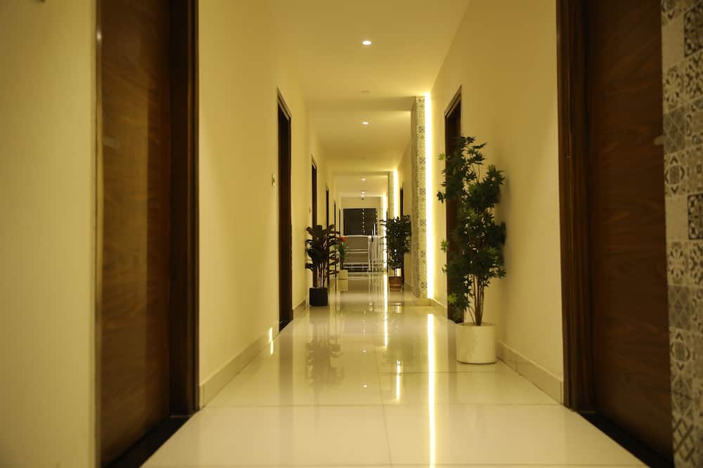 Rajathadri Royal Inn