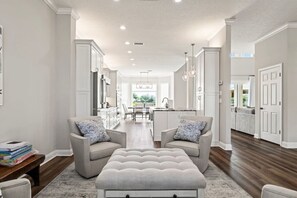 TV connectée, cheminée, table de tennis de table, espaces bureaux