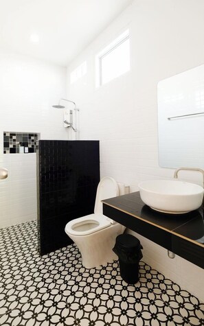 Standard Room | Bathroom - Baan O Resort (Rayong)