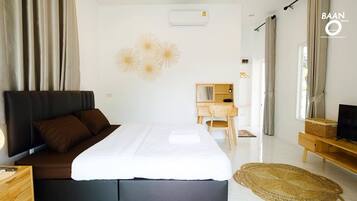 Family Room | 1 bedroom, free WiFi
