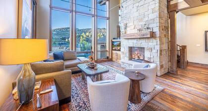 Old Town Park City Home w/ Rooftop Hot Tub, Private Garage, Shuttle to Skiing & Main Street