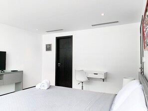 2 habitaciones, tabla de planchar con plancha, wifi y ropa de cama 