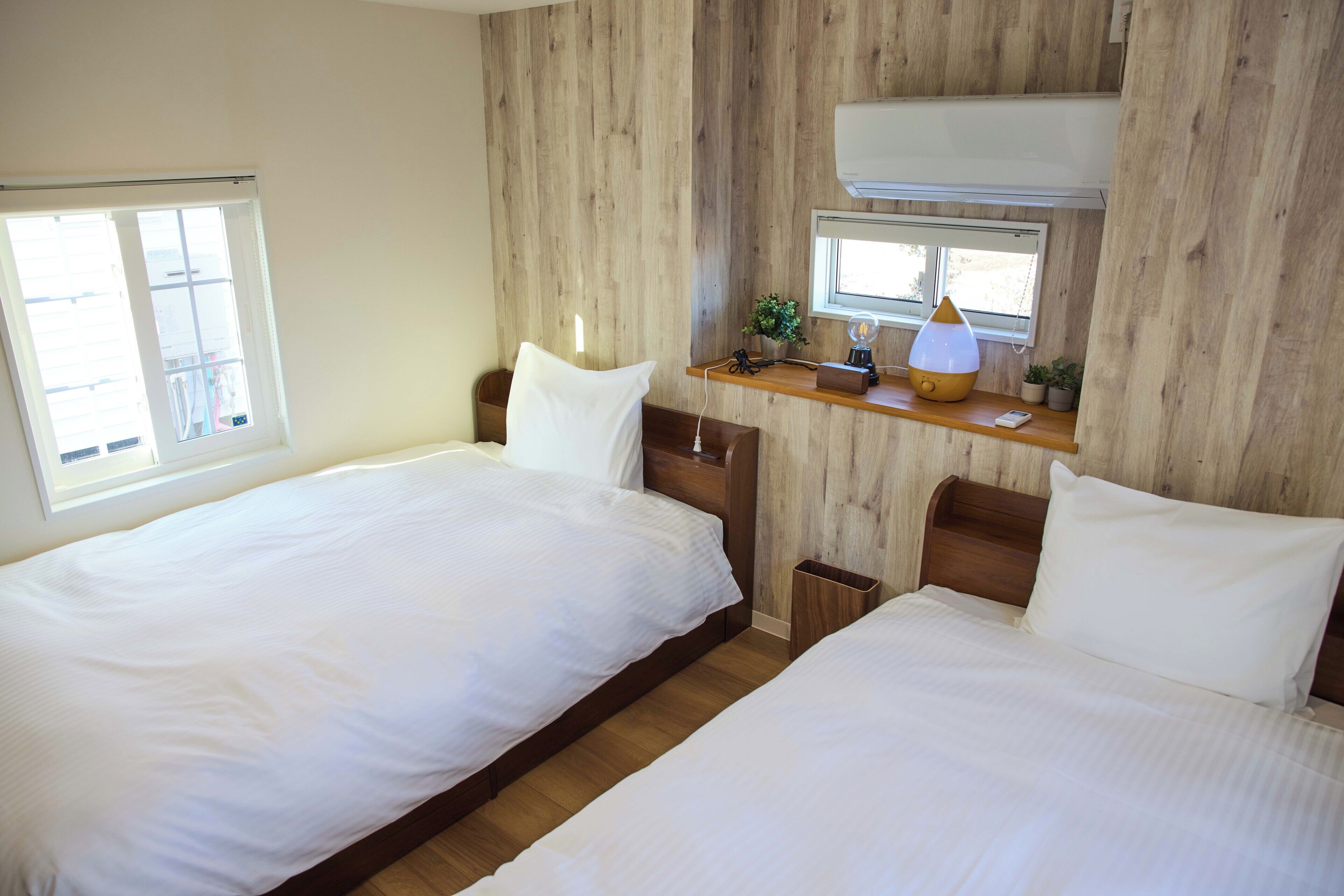 Grouse (up to 5 guests): Family-friendly, equipped with a BBQ grill, Non Smoking | 1 bedroom, desk, laptop workspace, free WiFi