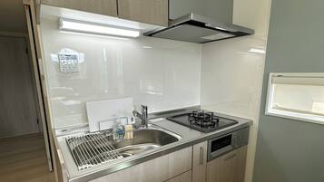 Hus, ikke-røyk (Stanley, Family-friendly, BBQ grill) | Eget kjøkken | Kjøleskap, mikrobølgeovn, kokeplater og riskoker