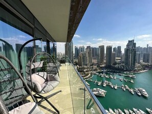 Terrace/patio - Panoramic 2BR with Marina View  (Dubai)