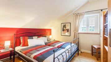 2 bedrooms, free WiFi, bed sheets, wheelchair access