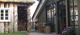 Apartment 'Haus Waldesruh' with Private Terrace, Private Garden and Wi-Fi