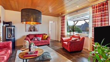 Télévision, cheminée