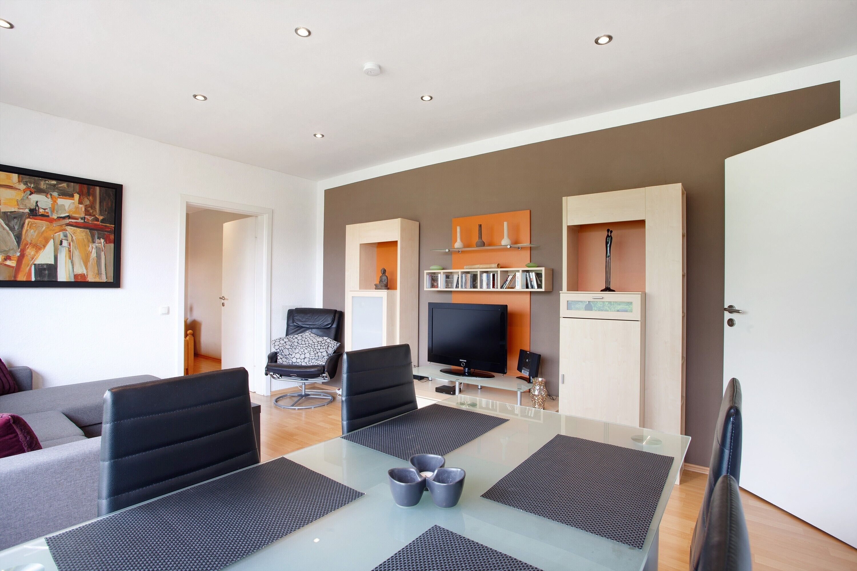 Fernseher, Stereoanlage