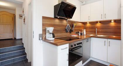 Ferienwohnung "Keil" mit Bergblick, privater Terrasse und WLAN