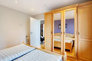 1 chambre, fer et planche à repasser, Wi-Fi gratuit, draps fournis