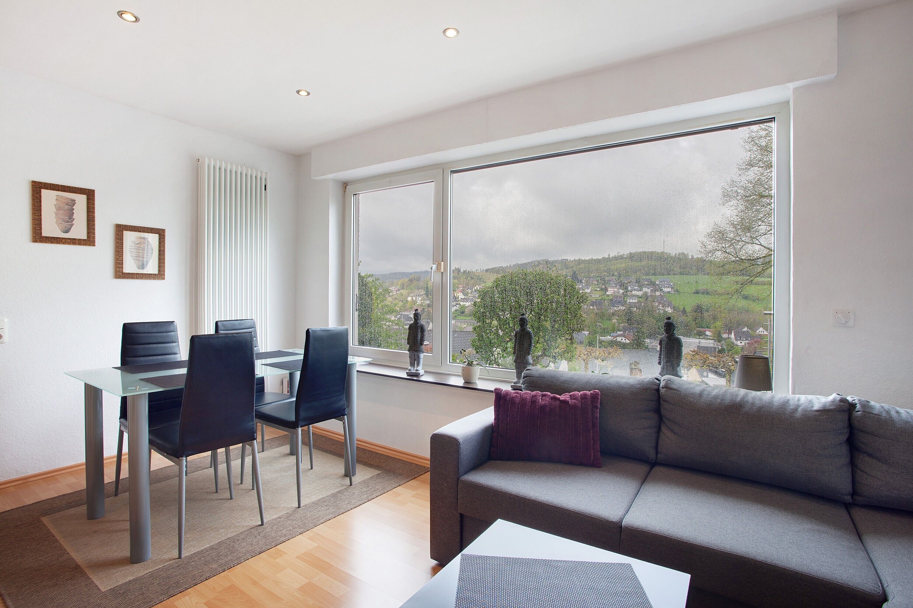 Fernseher, Stereoanlage