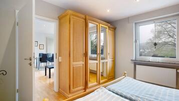 1 多间卧室、熨斗/熨衣板、免费 WiFi、床单