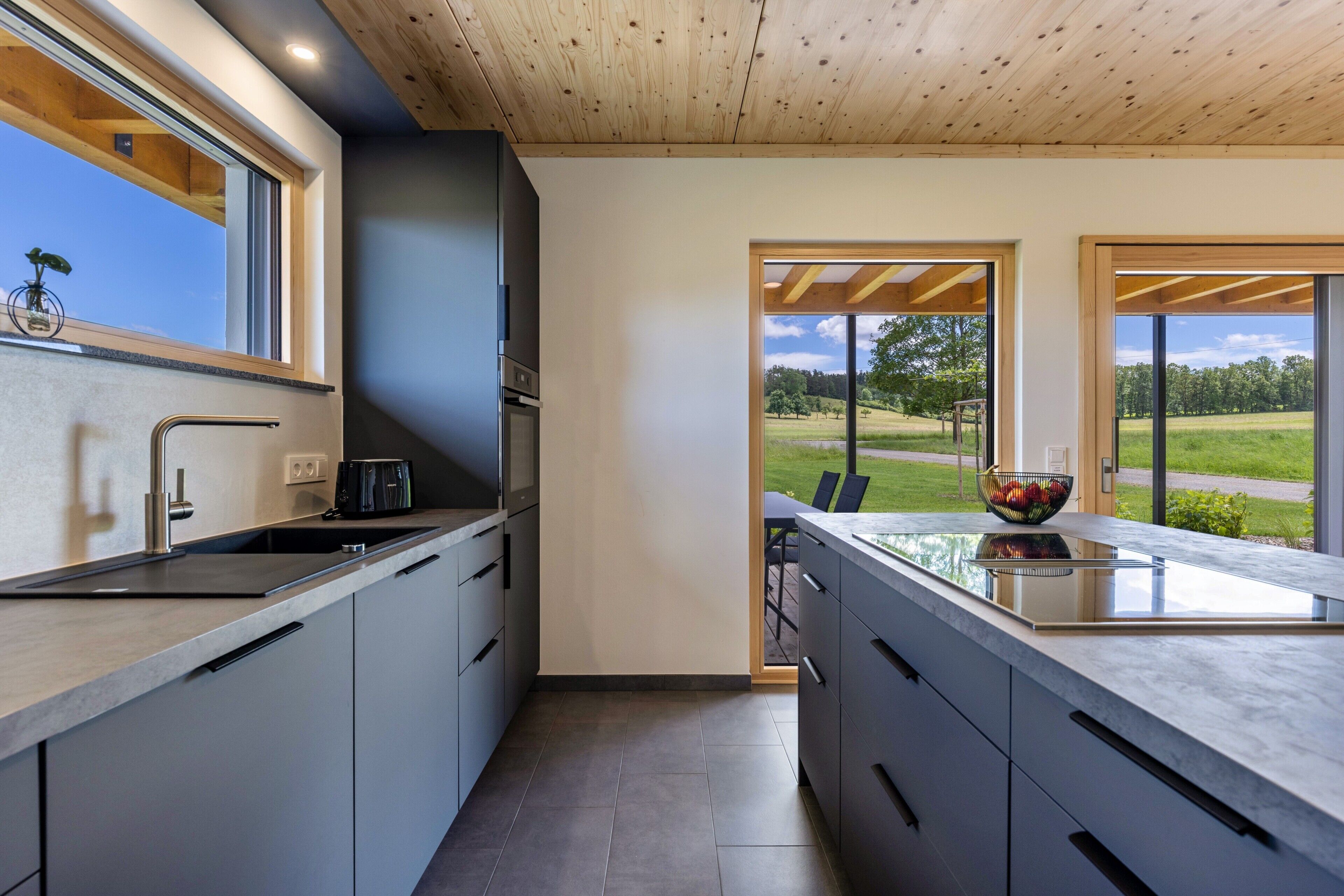 Kühlschrank, Ofen, Herdplatte, Geschirrspüler