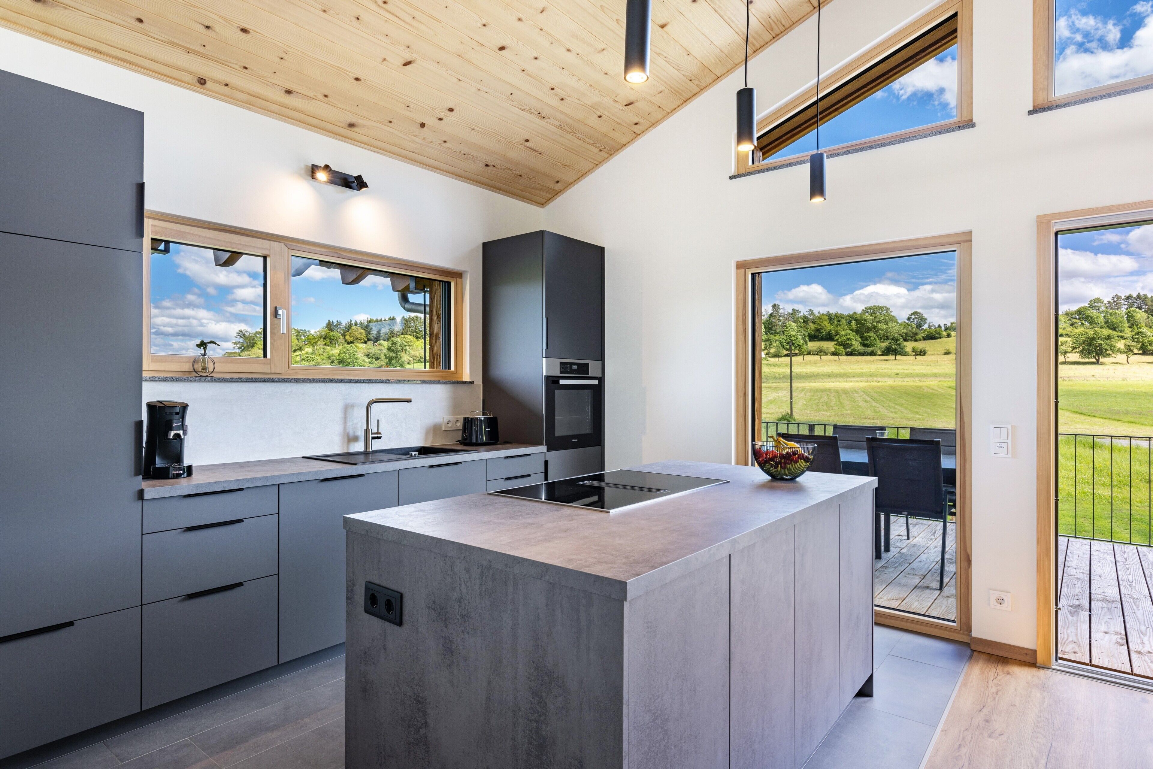 Kühlschrank, Ofen, Herdplatte, Geschirrspüler