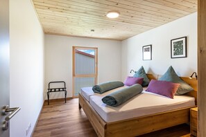 2 habitaciones, wifi gratis y ropa de cama 