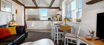Apartment 'Gemütliche Ferienwohnung In Seenähe' with Shared Terrace, Shared Garden and Wi-Fi